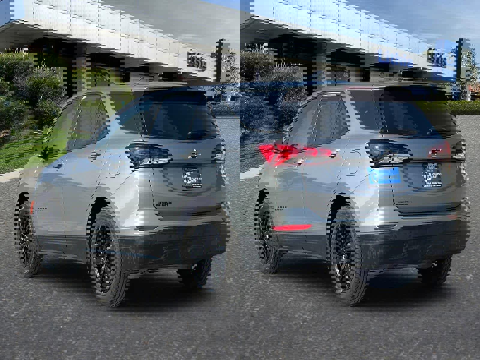 Used 2023 Chevrolet Equinox LS w/ LS Convenience Package image 6