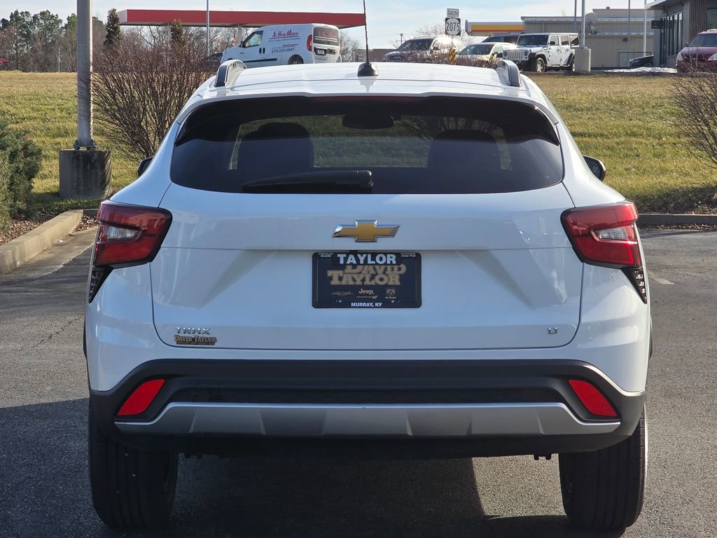 Used 2024 Chevrolet Trax LT image 6