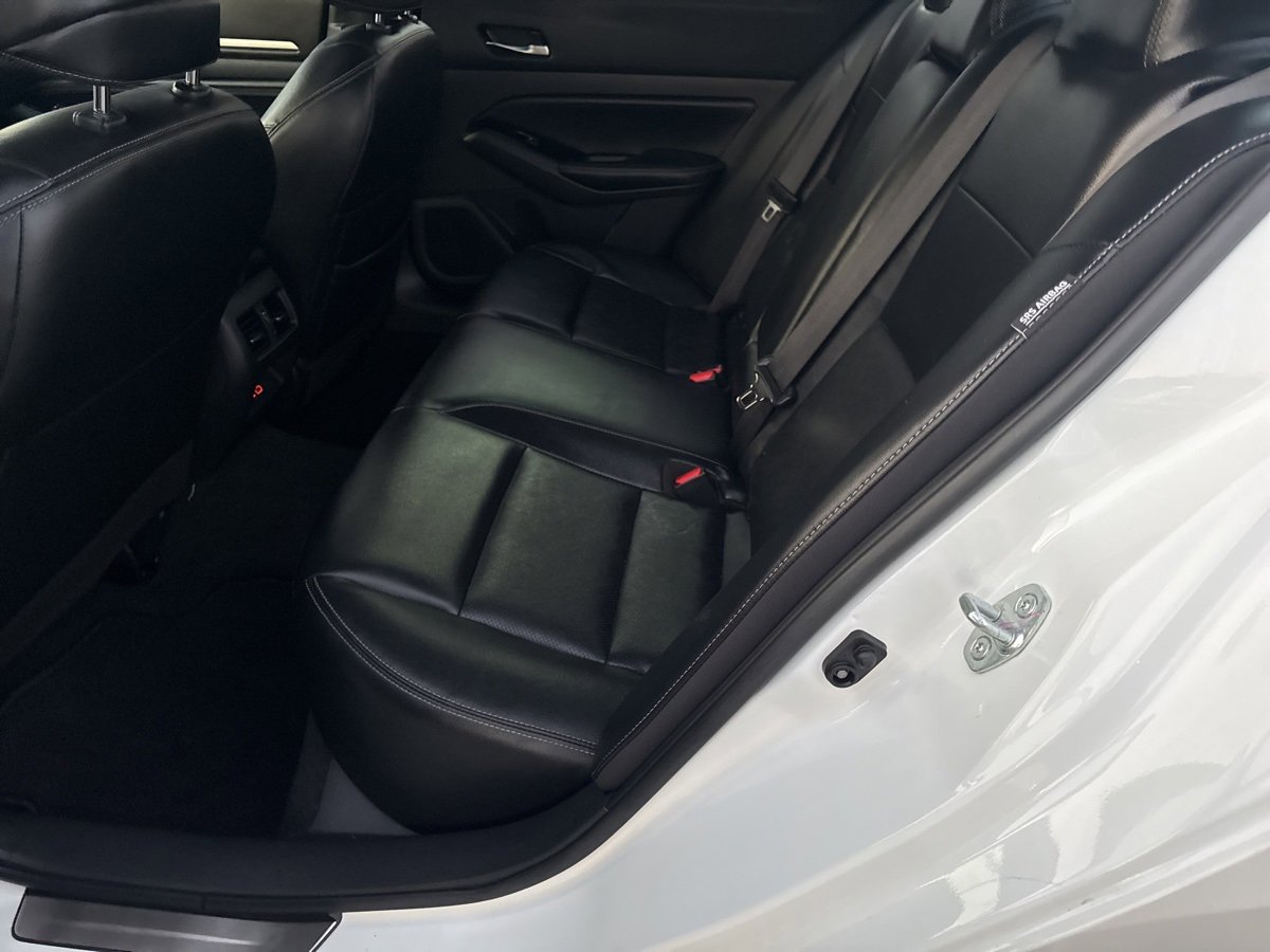 Used 2023 Nissan Altima 2.5 SL image 38