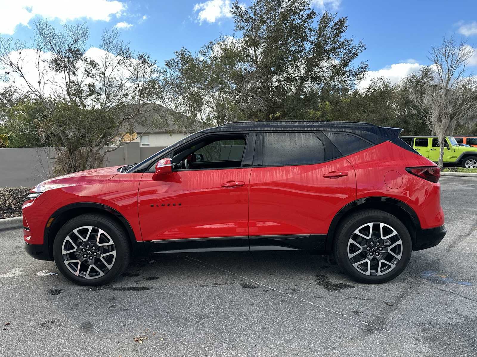 Certified 2024 Chevrolet Blazer RS w/ Driver Confidence II Package image 3