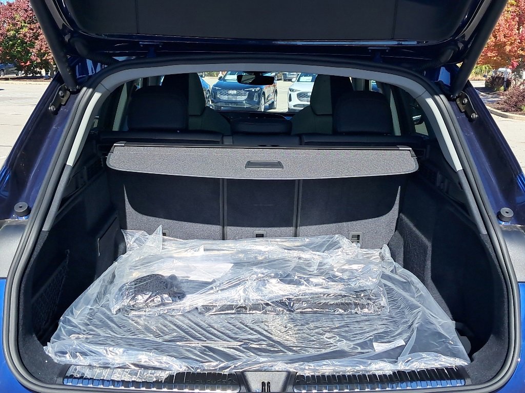 New 2025 Audi Q5 Premium Plus image 32