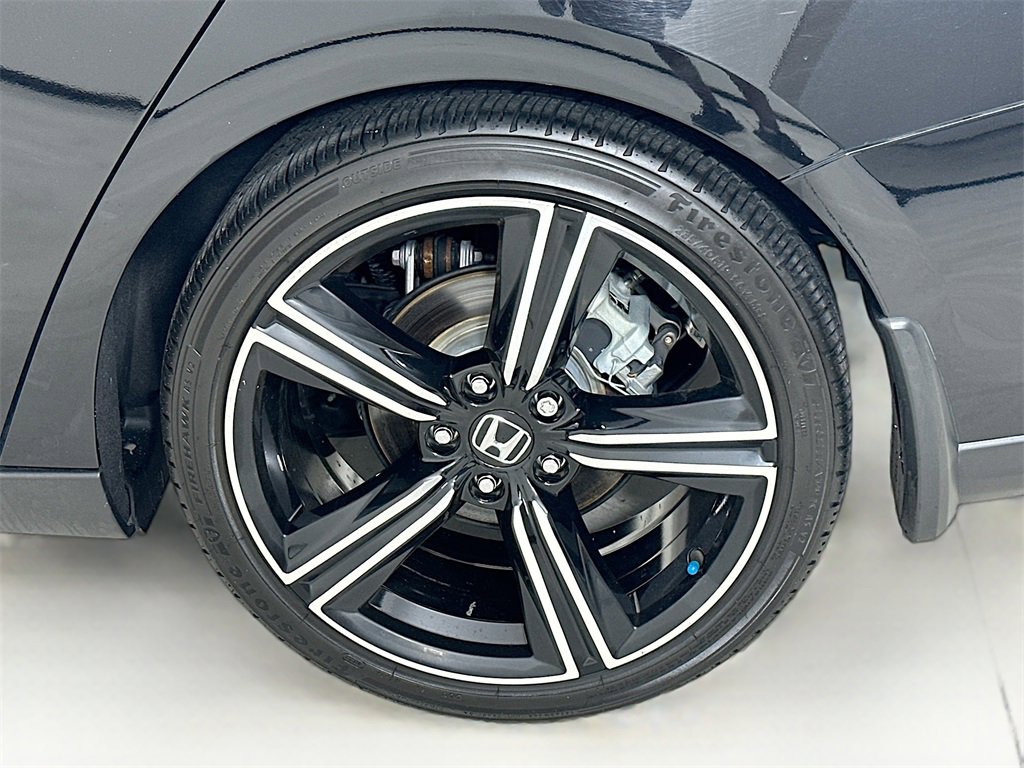 Used 2023 Honda Accord Sport image 4