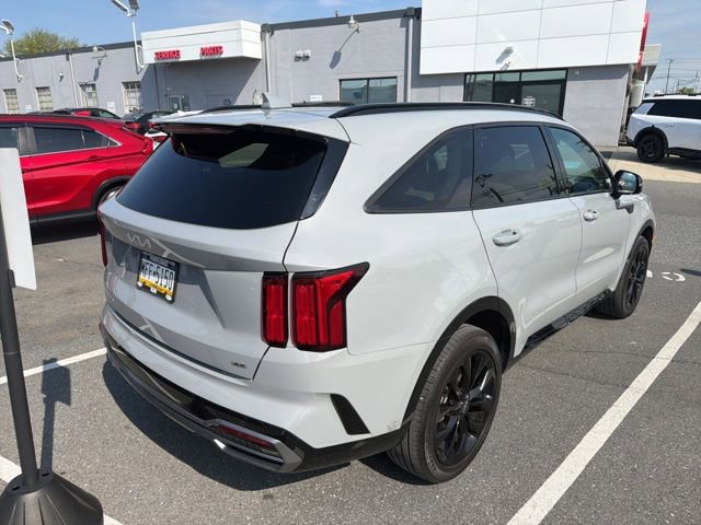 Used 2023 Kia Sorento SX AWD/4WD image 3