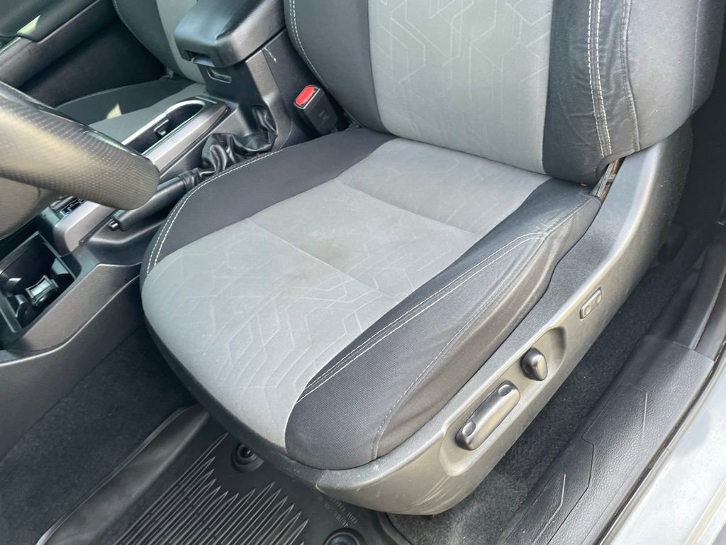 Used 2020 Toyota Tacoma TRD Sport w/ Technology Package image 24