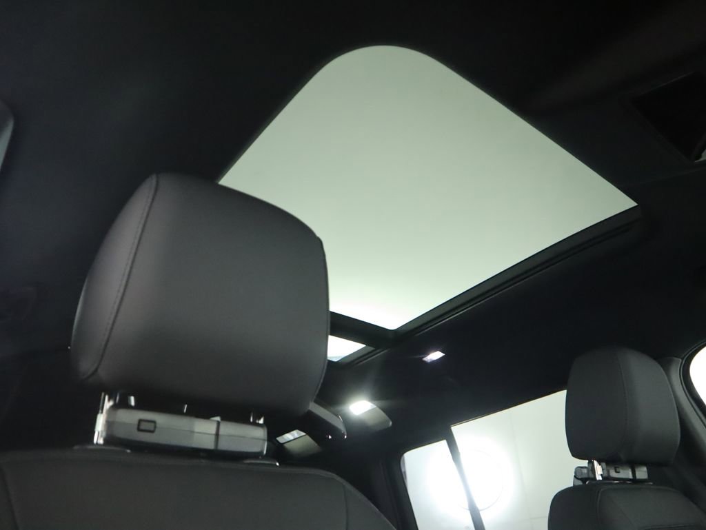 New 2026 Land Rover Defender 110 S image 20