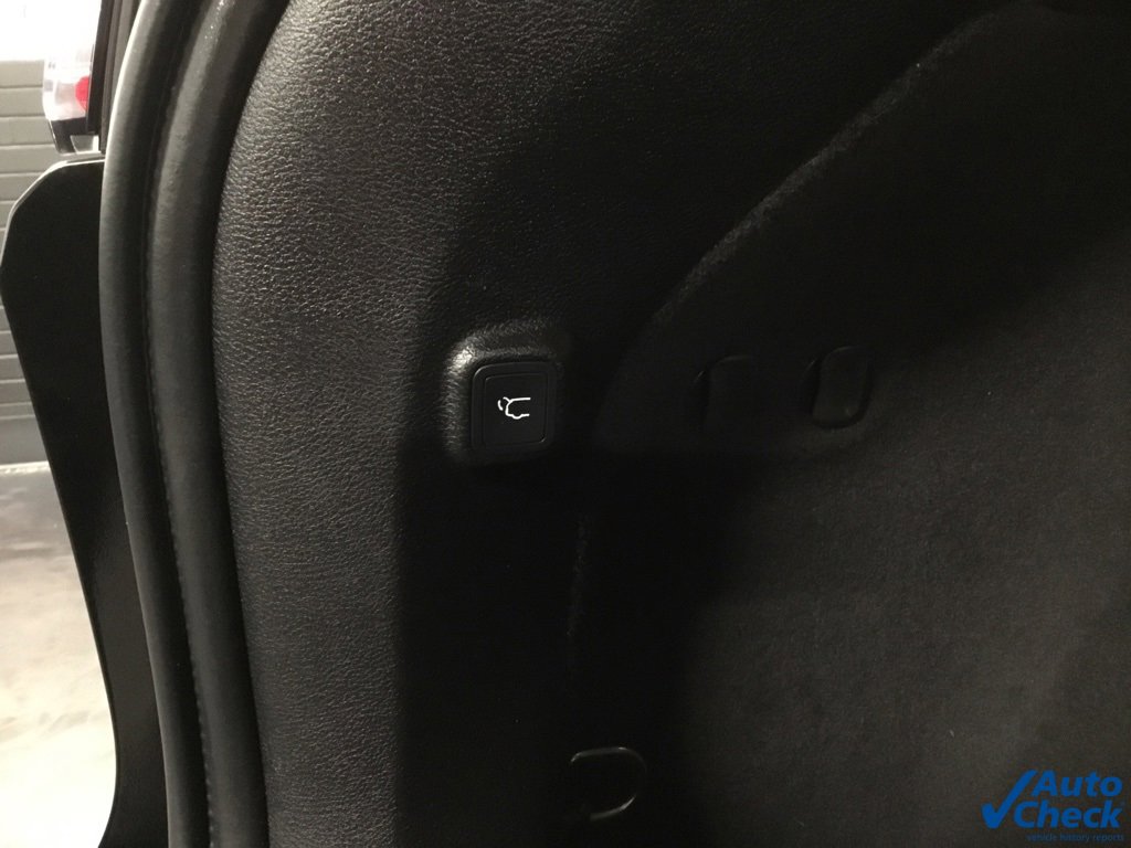 Used 2019 Jeep Cherokee Overland w/ Heavy Duty Protection Group image 13