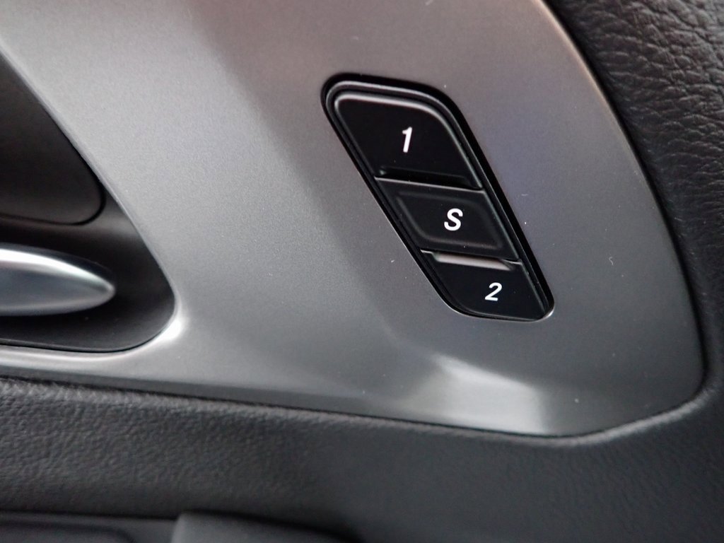 New 2026 Chrysler Pacifica Select image 2