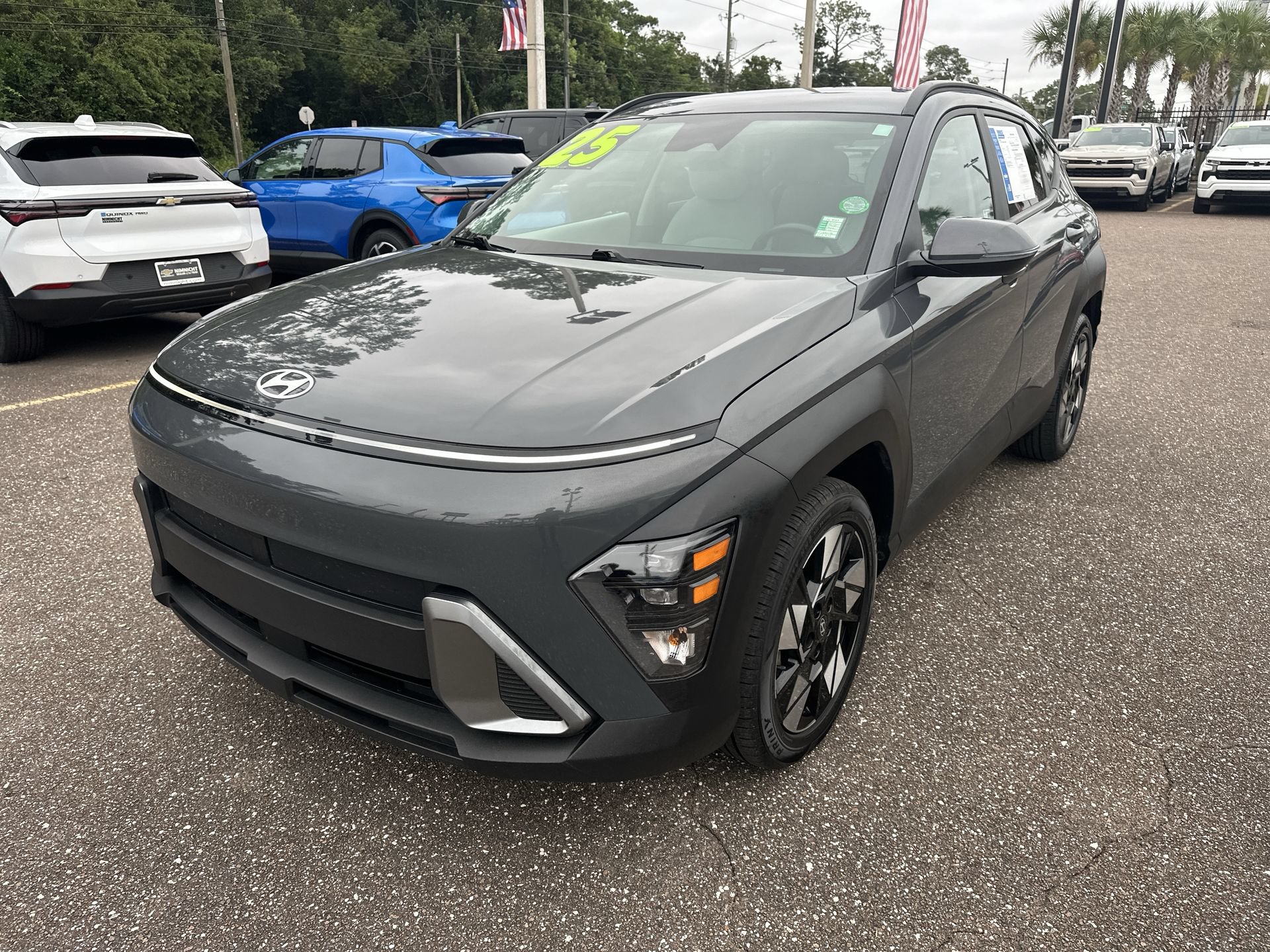 Used 2025 Hyundai Kona SEL FWD image 12