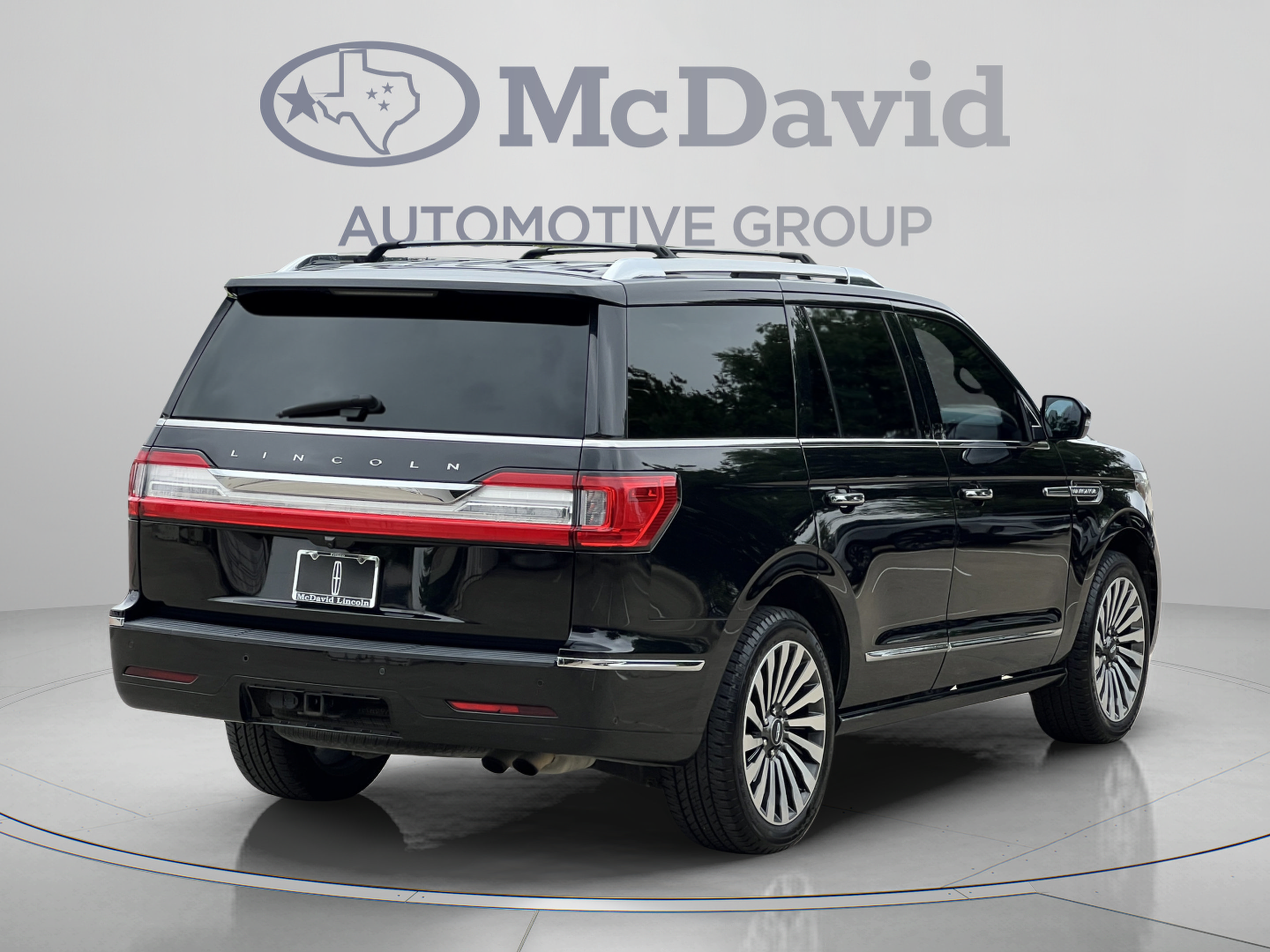 Used 2018 Lincoln Navigator Reserve w/ Technology Package AWD/4WD image 7