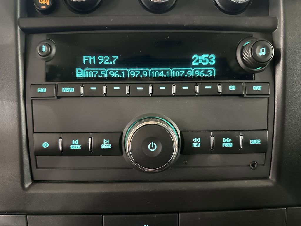 Used 2024 GMC Savana 2500 w/ Driver Convenience Package image 12