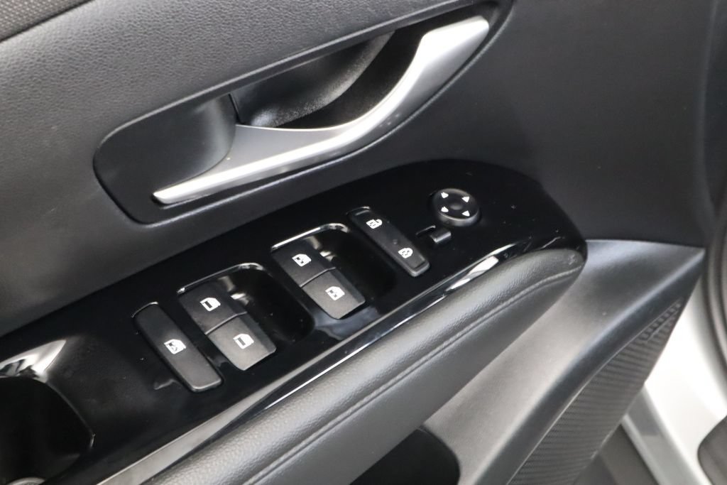 Used 2023 Hyundai Tucson Limited FWD image 18