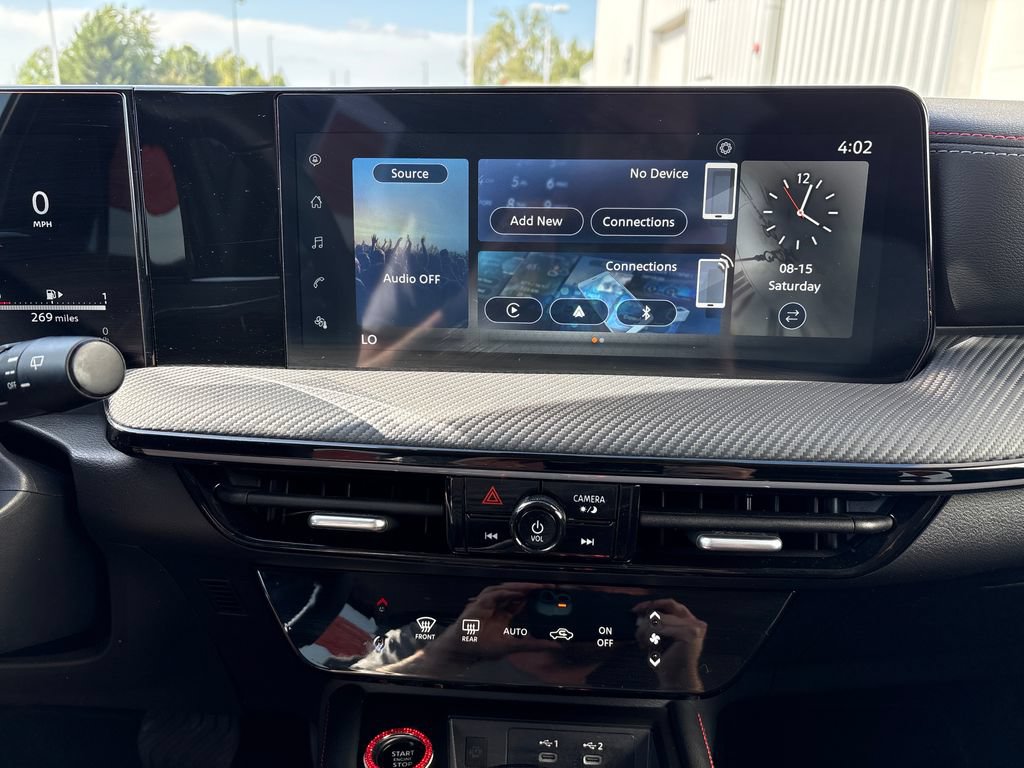 Certified 2025 Nissan Kicks SR AWD/4WD image 17