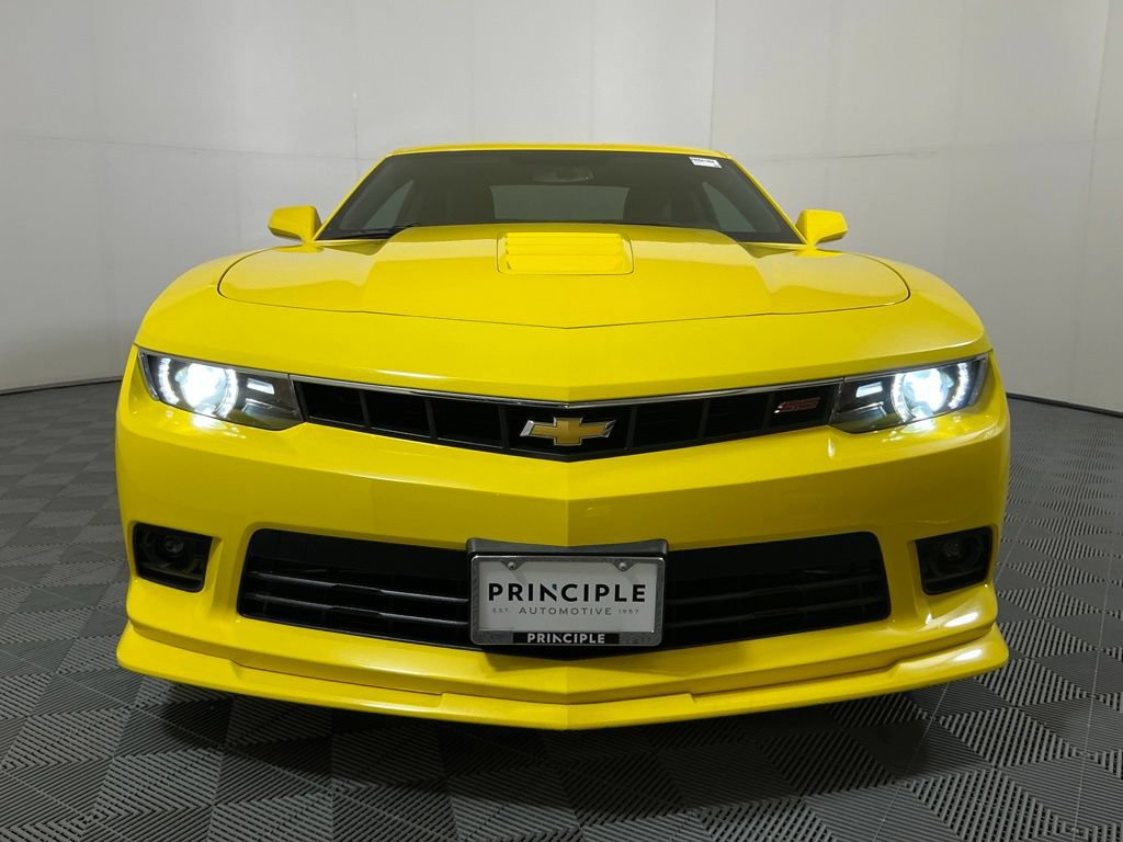 Used 2015 Chevrolet Camaro SS RWD image 3