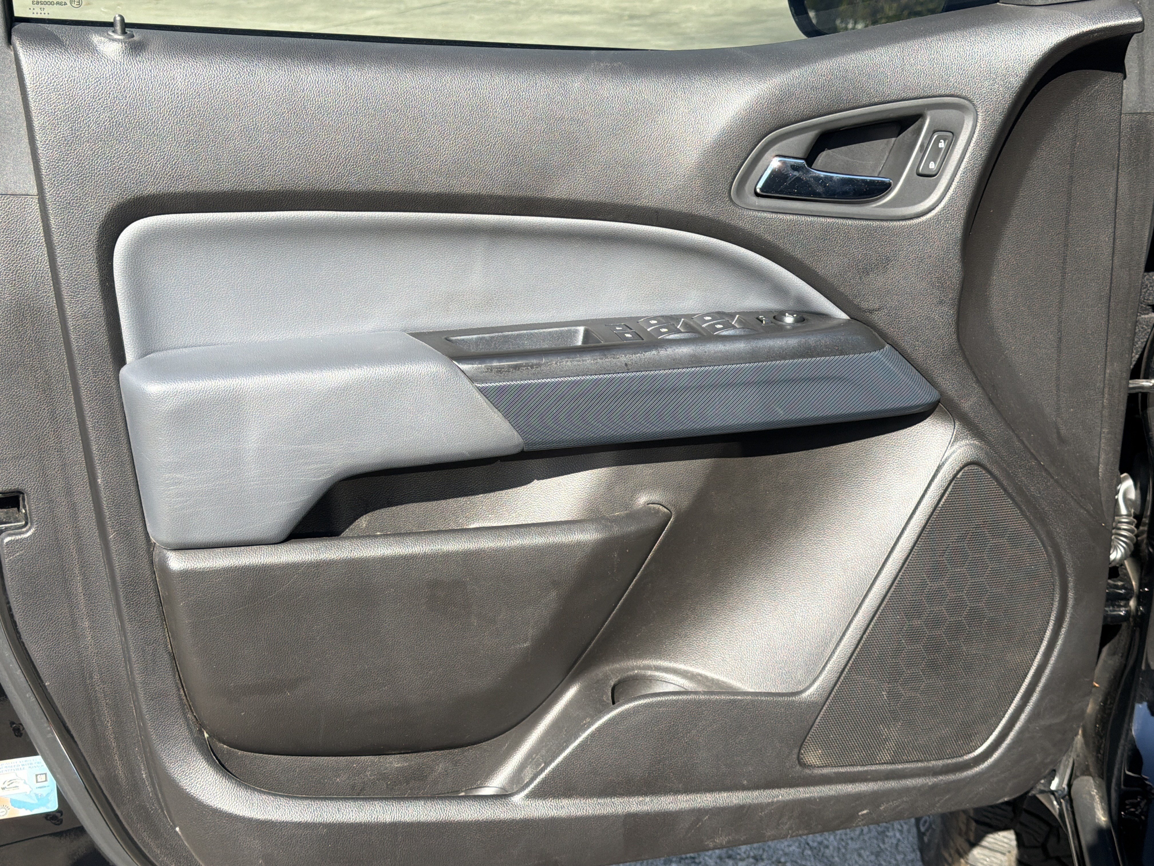 Used 2018 Chevrolet Colorado Z71 AWD/4WD image 10