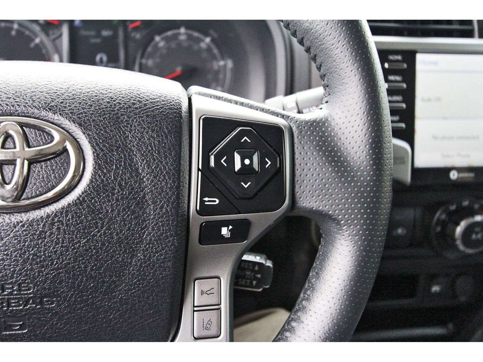 Used 2022 Toyota 4Runner SR5 Premium w/ Moonroof Package image 25