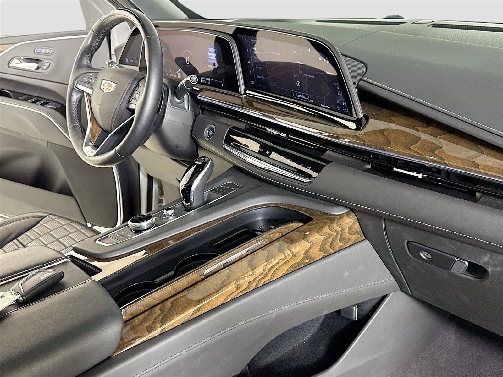 Used 2023 Cadillac Escalade Sport Platinum AWD/4WD image 35