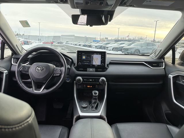 Used 2020 Toyota RAV4 Limited AWD/4WD image 20