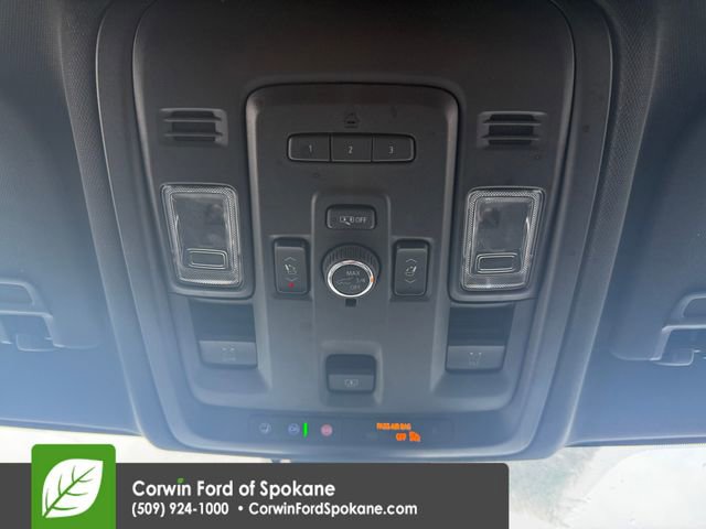 Used 2022 GMC Yukon SLT w/ SLT Luxury Package image 35