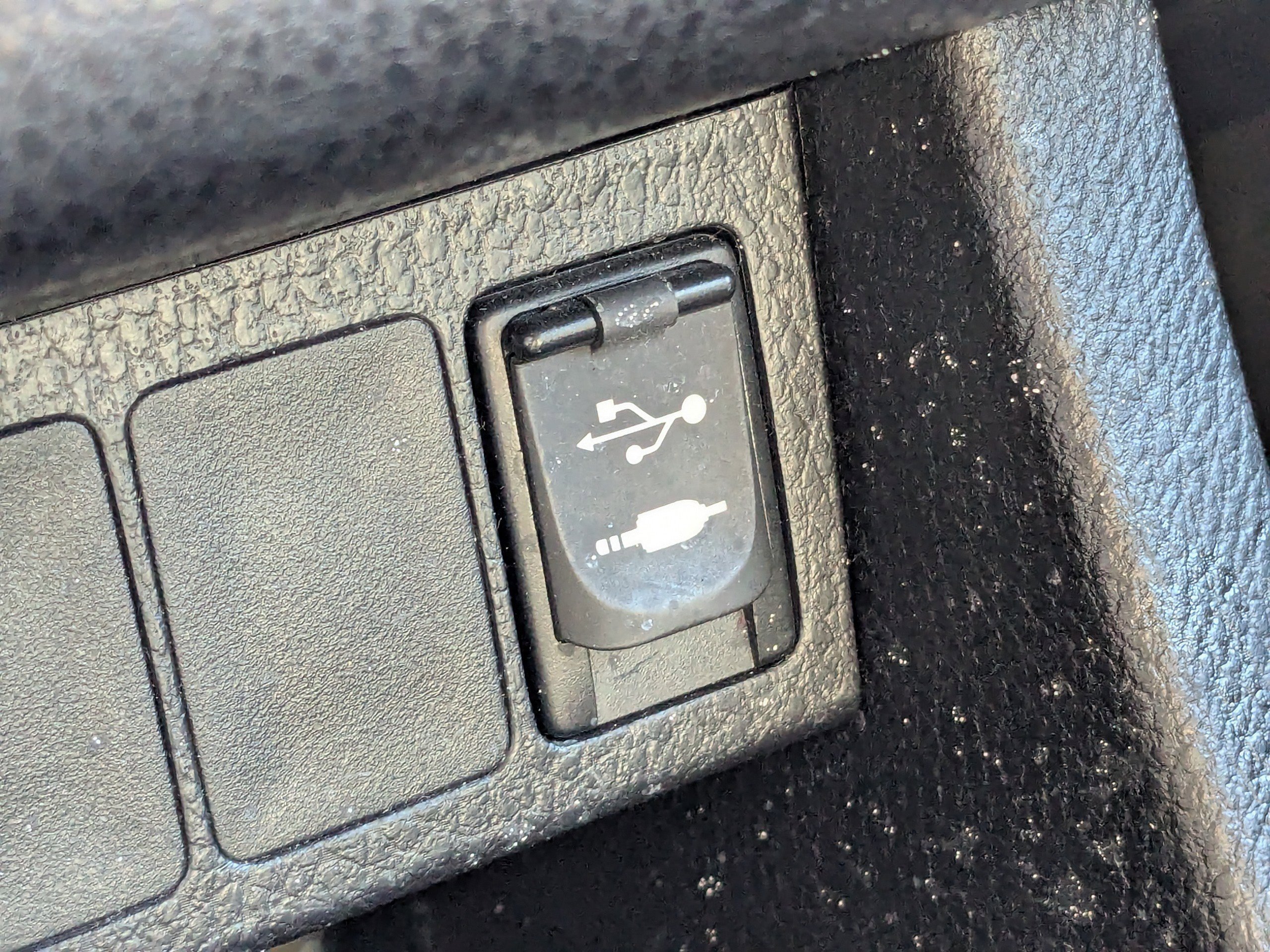 Used 2017 Toyota Corolla LE image 20