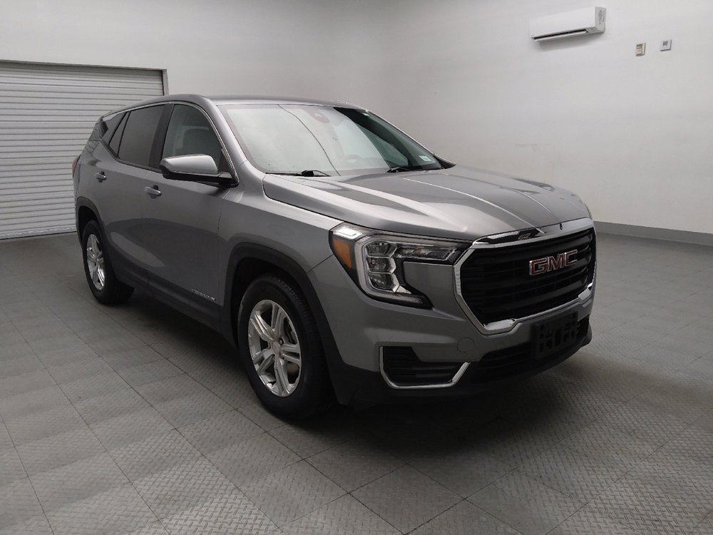 Used 2023 GMC Terrain SLE image 13