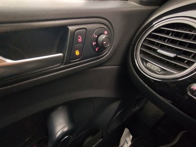 Used 2015 Volkswagen Beetle 1.8T image 39