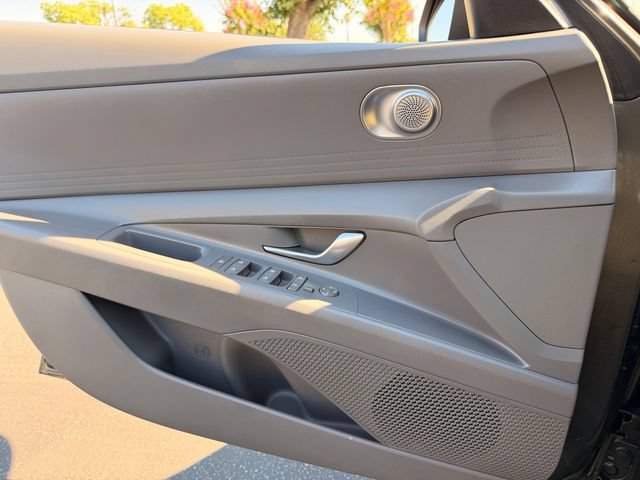 Used 2024 Hyundai Elantra SEL FWD image 12
