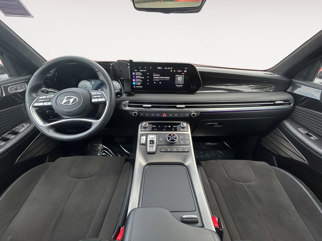 Used 2025 Hyundai Palisade Calligraphy image 13