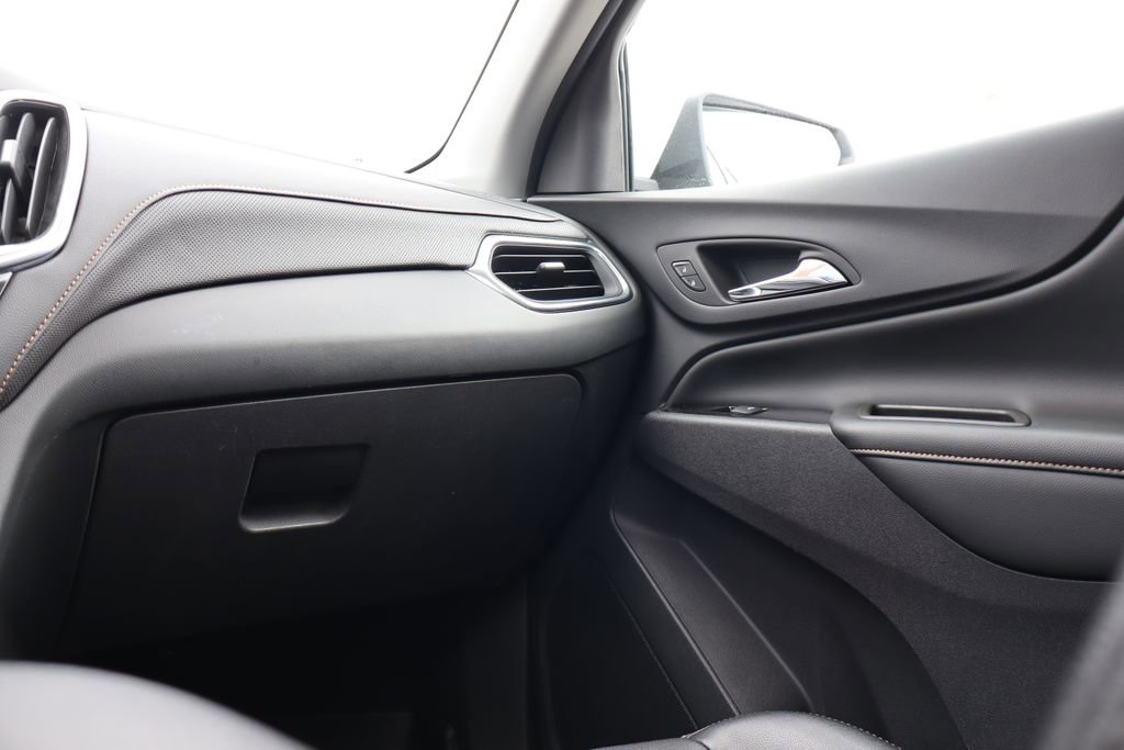 Used 2023 Chevrolet Equinox Premier image 44