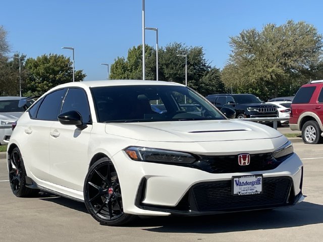 Used 2024 Honda Civic Type R image 2