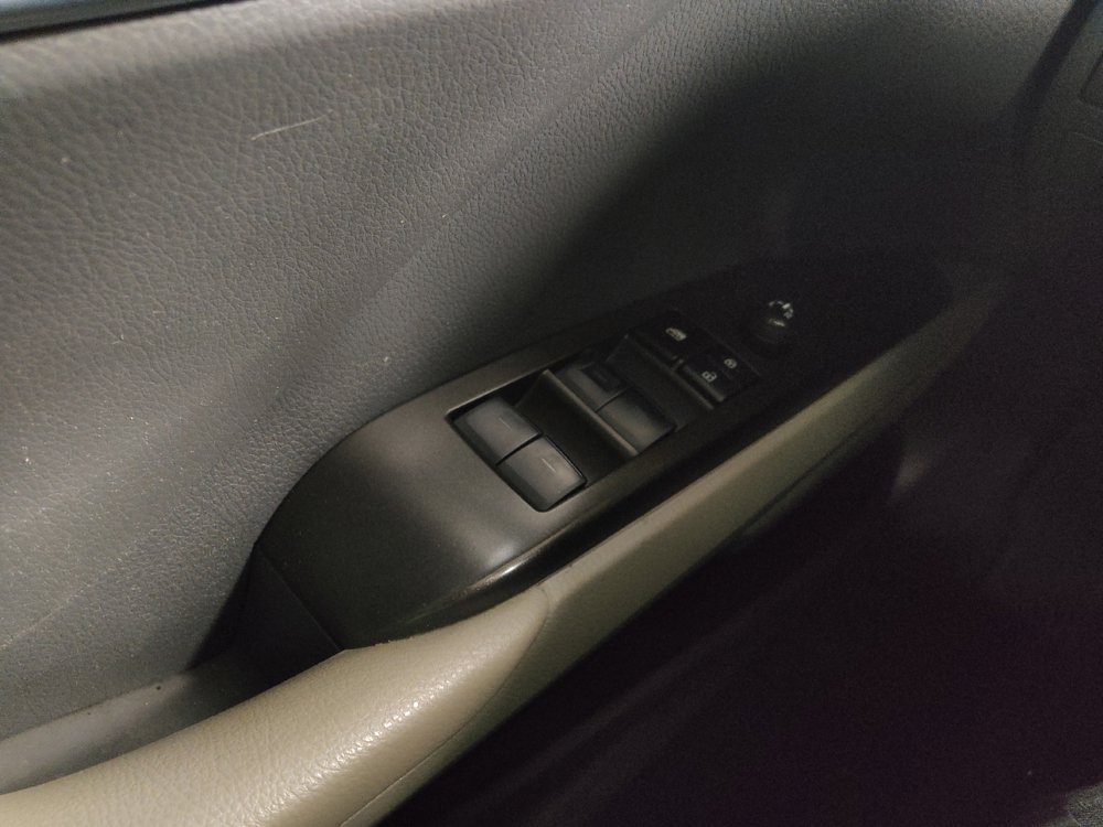 Used 2023 Toyota Camry LE image 27