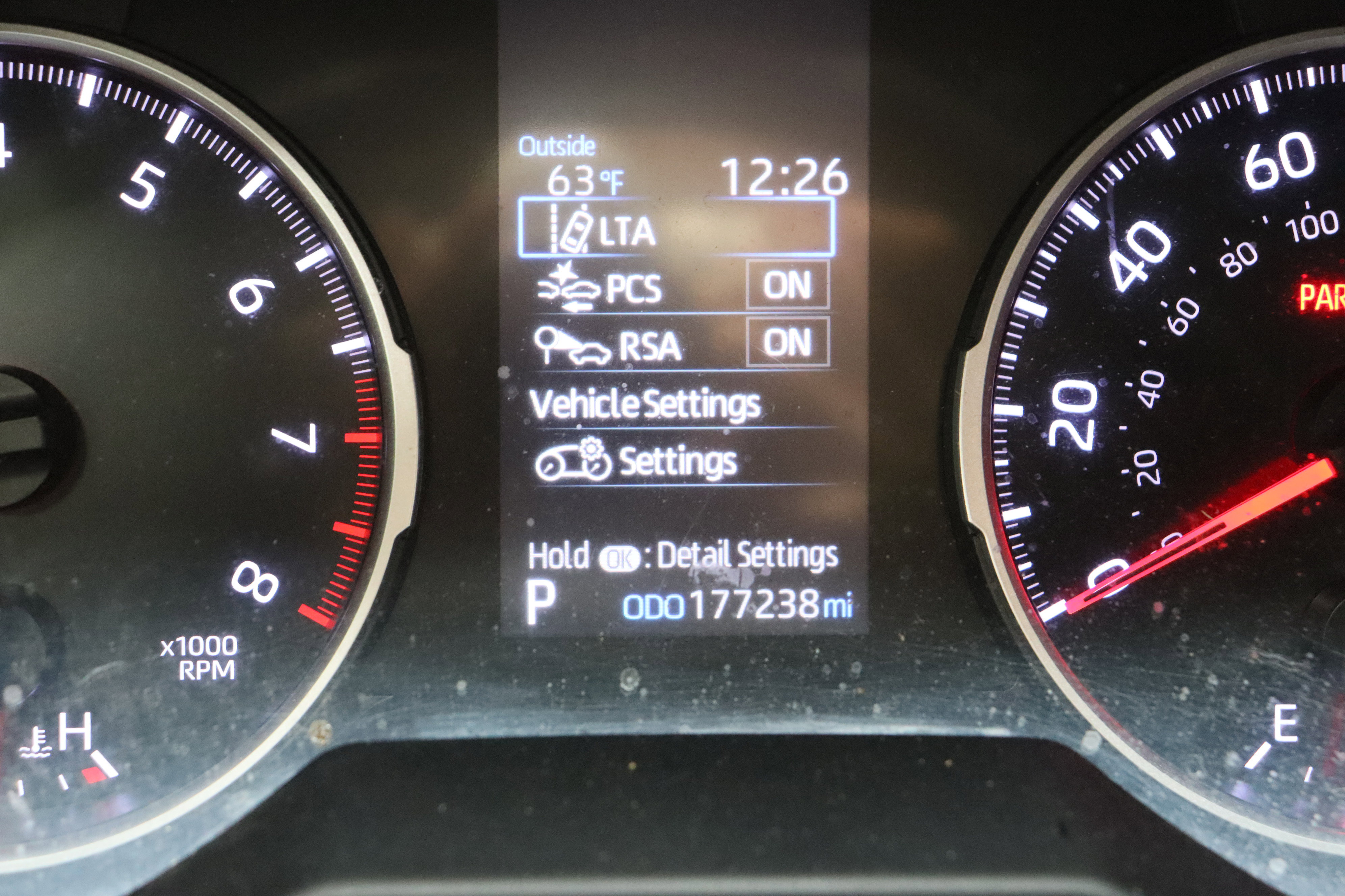 Used 2021 Toyota RAV4 LE w/ Carpet Mat Package (TMS) image 35