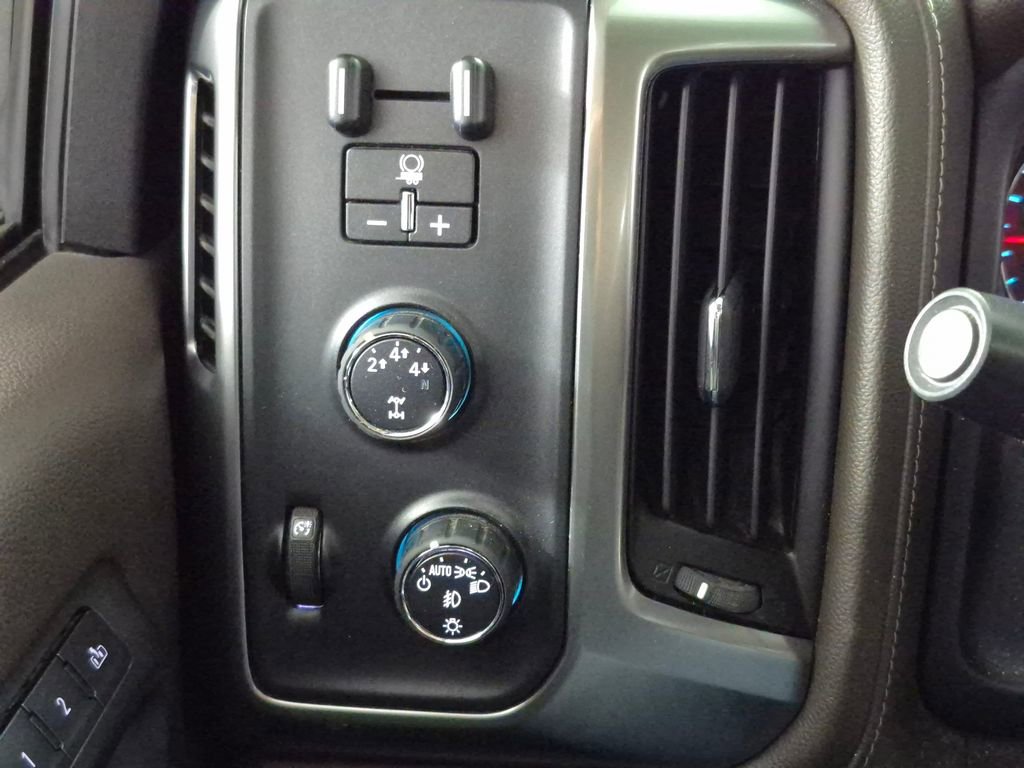 Used 2016 Chevrolet Silverado 3500 LTZ w/ Duramax Plus Package image 16