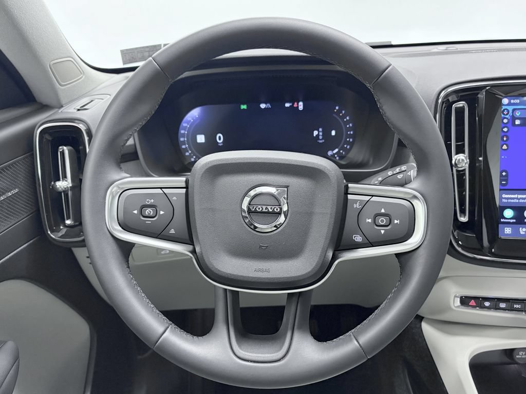 Used 2025 Volvo XC40 B5 Ultra w/ Climate Package AWD/4WD image 19