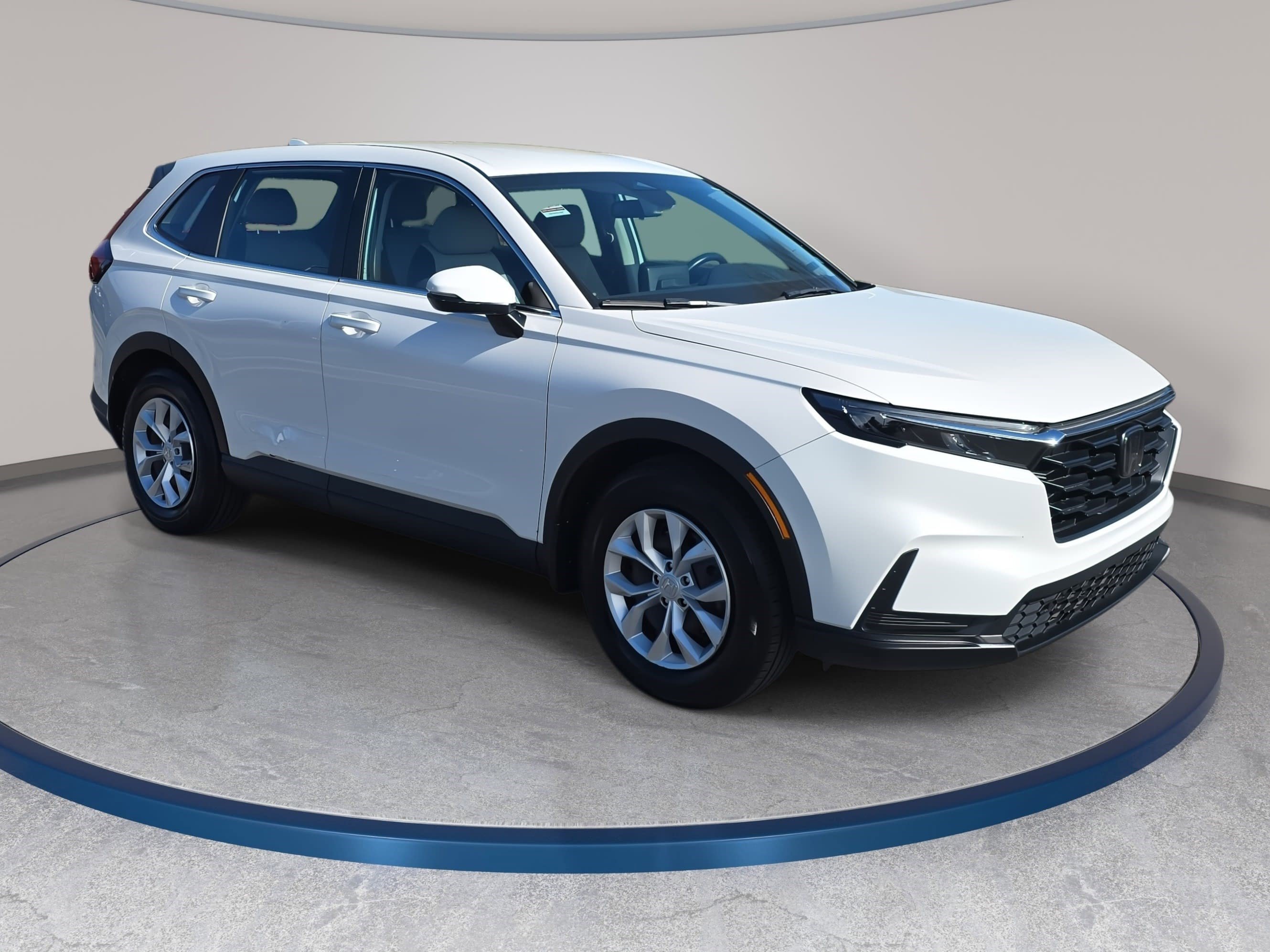 Used 2023 Honda CR-V LX image 3