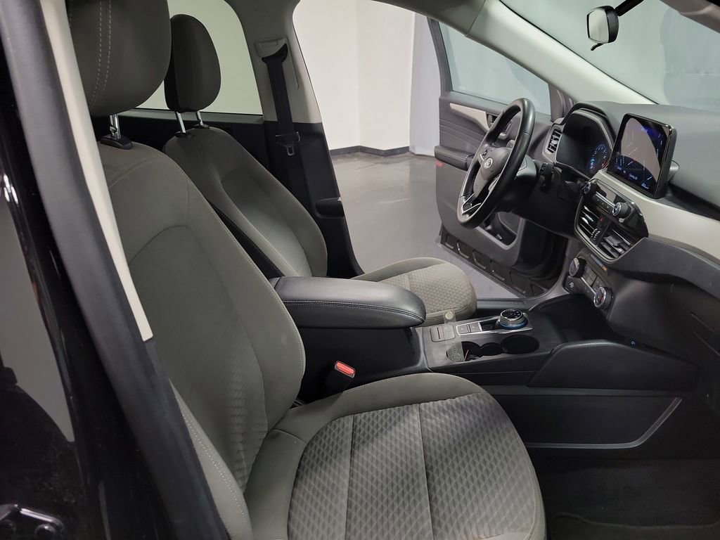 Used 2022 Ford Escape SE w/ SE Sport Appearance Package FWD image 22