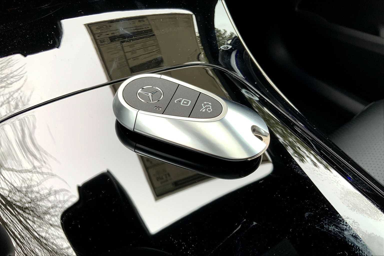 Certified 2025 Mercedes-Benz GLC 300 GLC 300 image 21