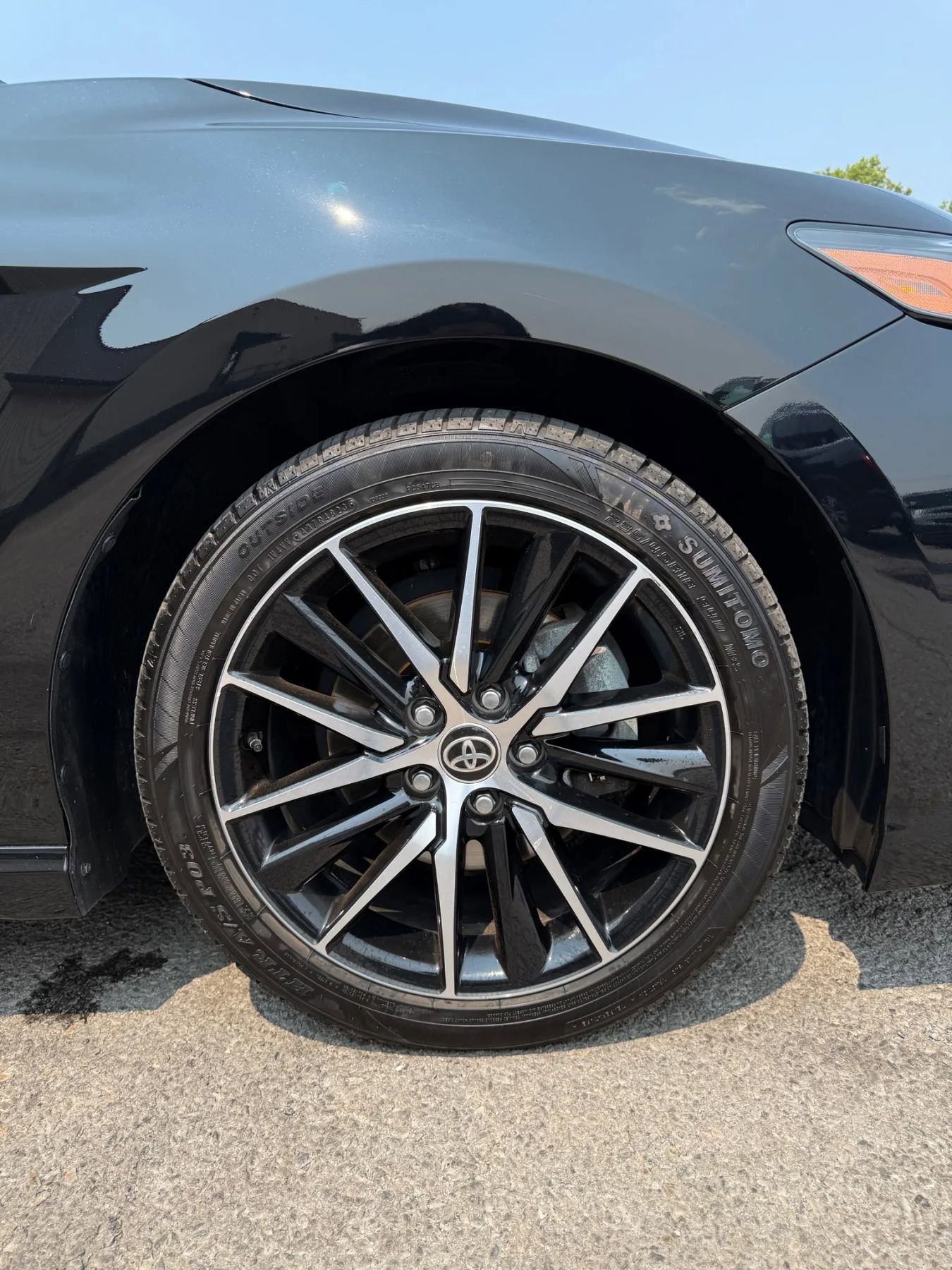 Used 2023 Toyota Camry SE w/ Cold Weather Package image 27