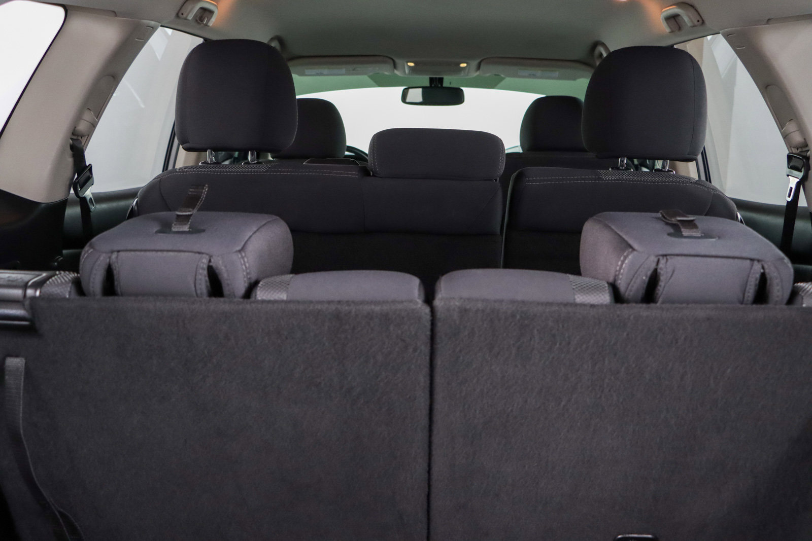 Used 2019 Nissan Pathfinder SV image 30