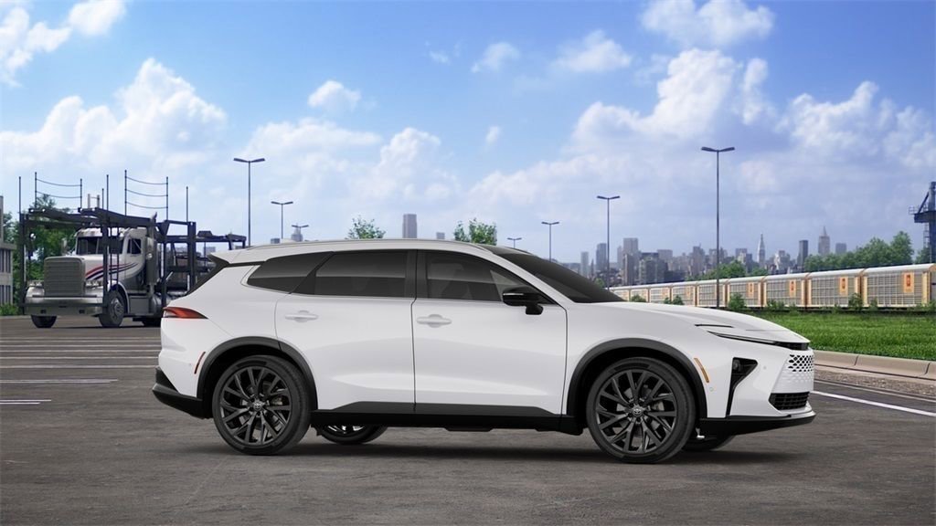 New 2025 Toyota Crown Signia image 13