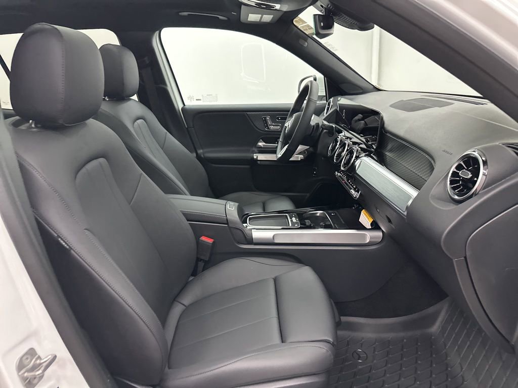 New 2026 Mercedes-Benz GLB 250 4MATIC image 27