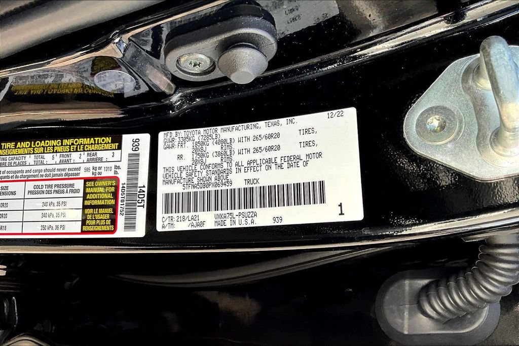 Used 2023 Toyota Tundra Platinum w/ Advanced Package AWD/4WD image 22