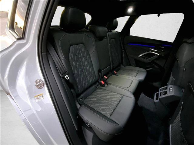 Used 2025 Audi SQ5 Premium Plus image 29