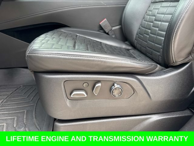 Used 2021 Cadillac Escalade Premium Luxury Platinum RWD image 22