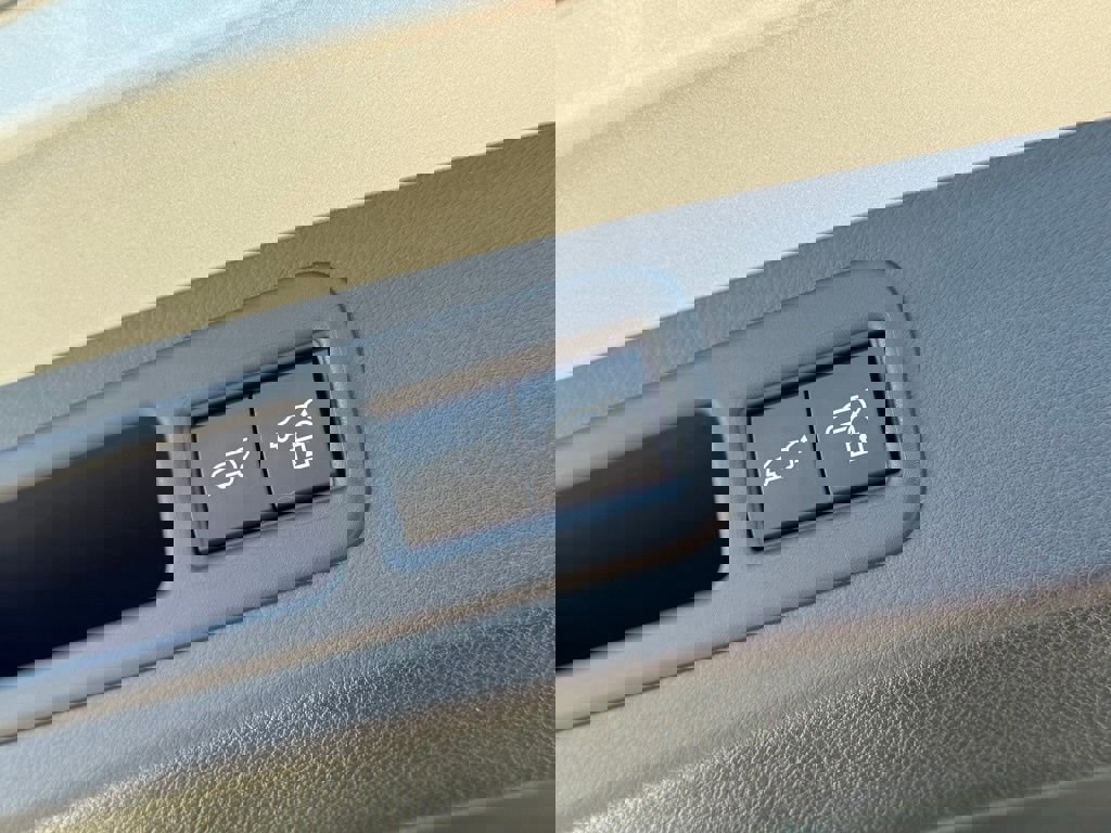 Certified 2024 Lexus RX 350 w/ Convenience Package image 17