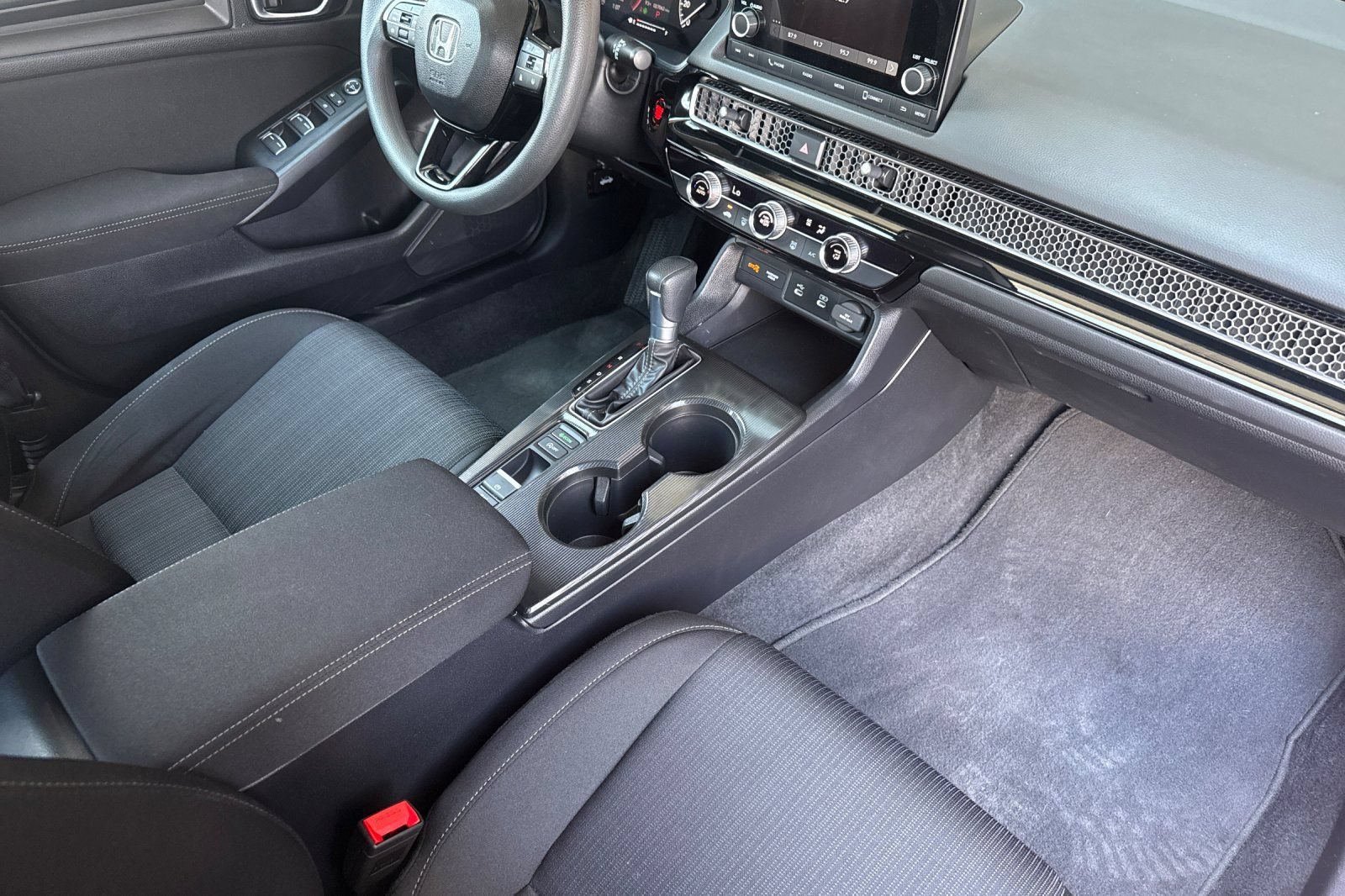 Used 2025 Honda Civic LX image 17