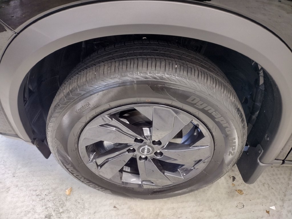 Used 2026 Nissan Rogue SV w/ Cold Weather Package AWD/4WD image 5