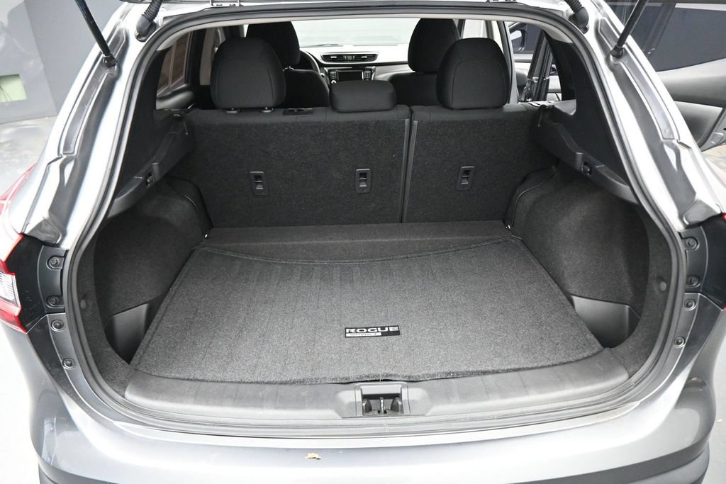 Used 2022 Nissan Rogue Sport S FWD image 14