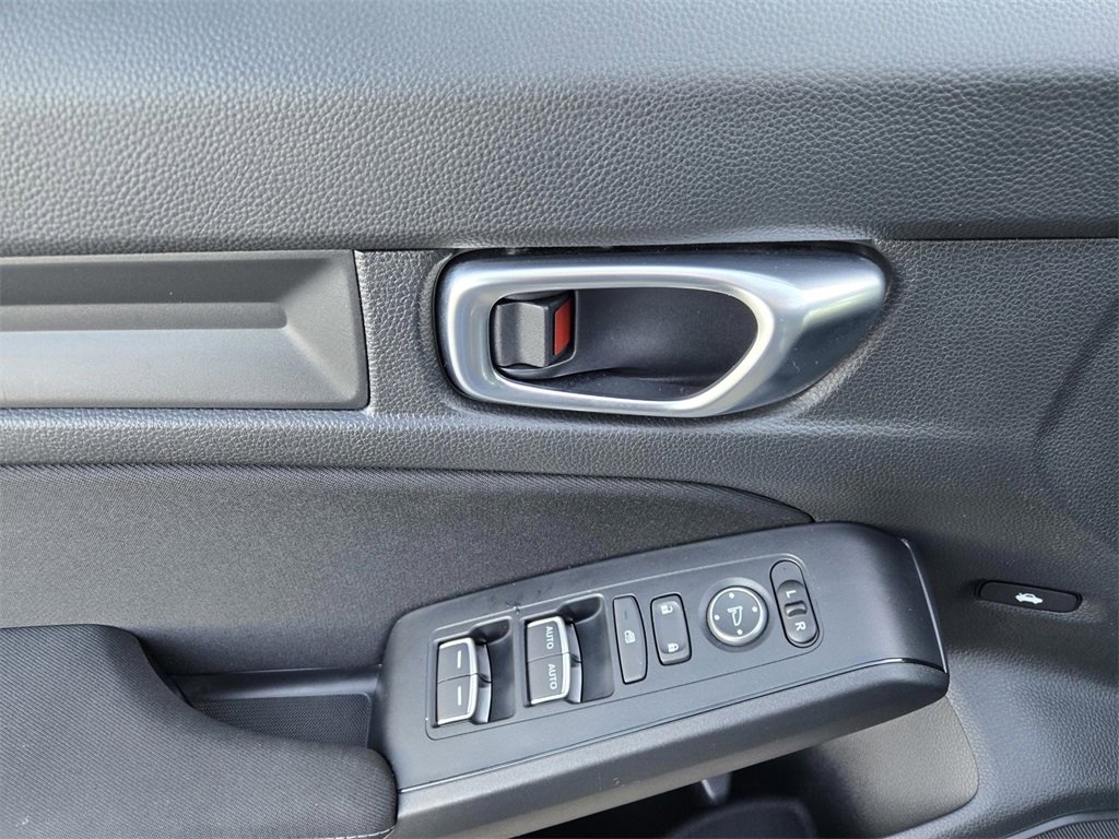 Used 2025 Honda Civic Sport image 17