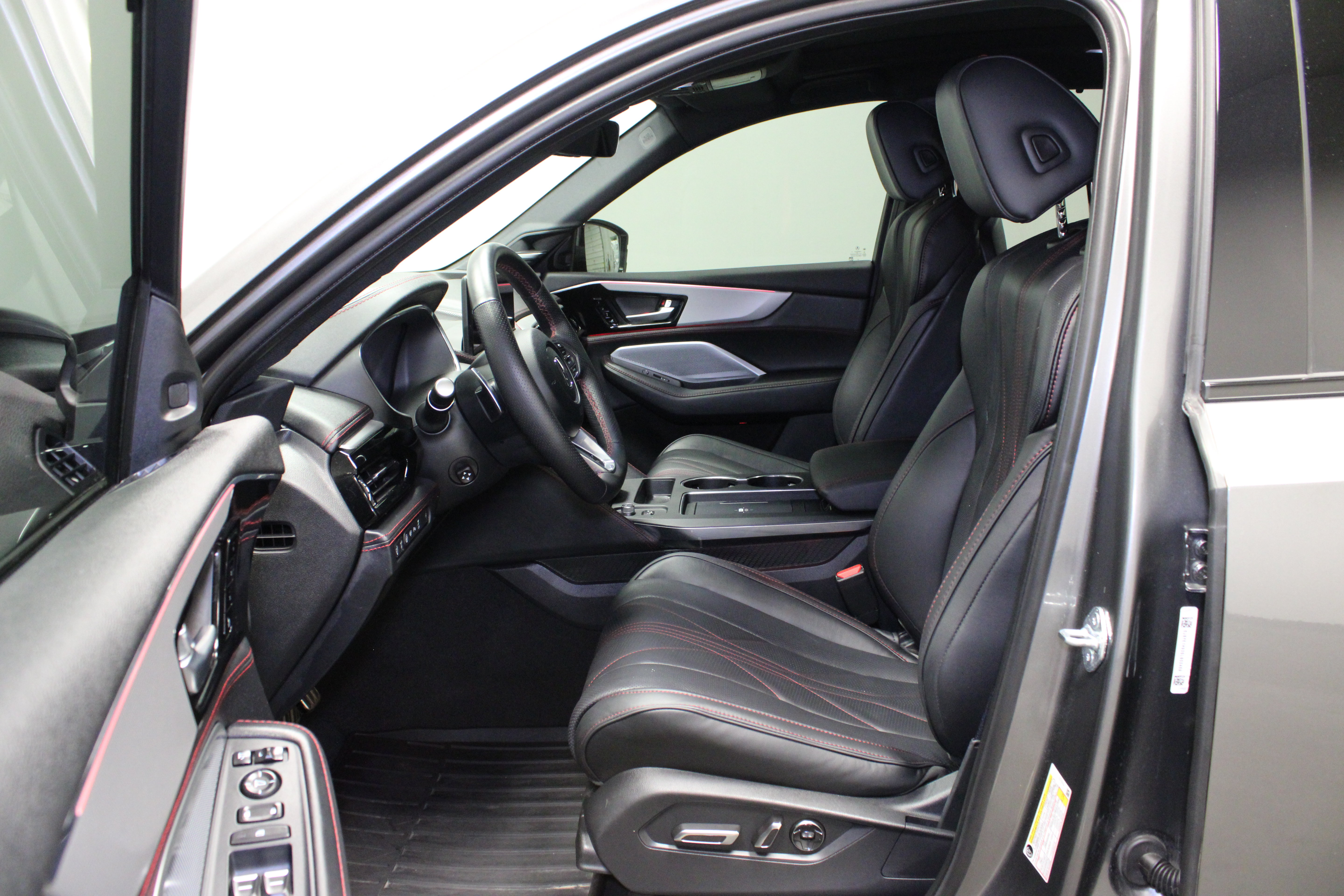 Used 2025 Acura MDX A-Spec AWD/4WD image 19
