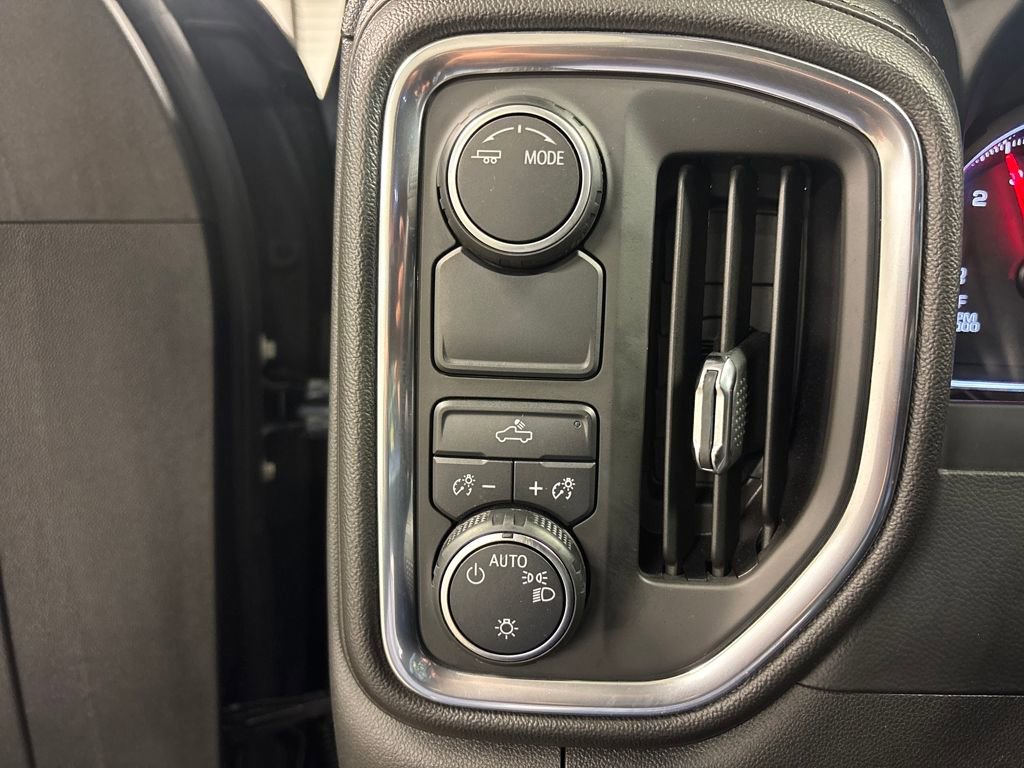 Used 2020 Chevrolet Silverado 1500 LT w/ All-Star Edition image 30